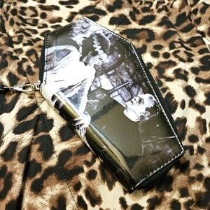 NWOT Bride of Frankenstein ⚰️ Coffin Wallet